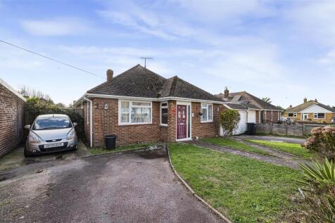 Ashington Gardens, Peacehaven 4 bed detached bungalow for sale