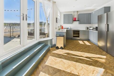Eastborough, North Yorkshire YO11 5 bed terraced house for sale
