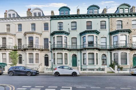 Carlton Terrace, North Yorkshire YO11 2 bed apartment for sale