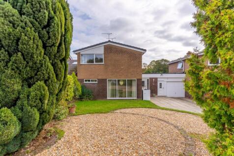 Manor Park South, Knutsford, WA16 4 bed link detached house for sale
