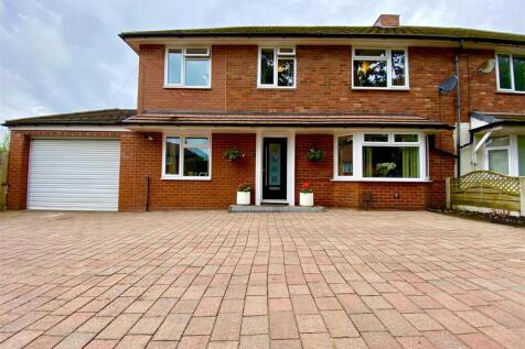 The Crescent, Little Lever, Bolton 5 bed house for sale