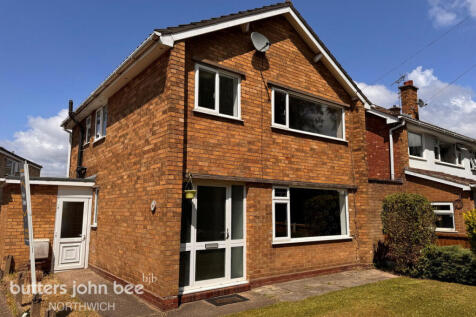 Chester Road, Northwich 3 bed detached house for sale