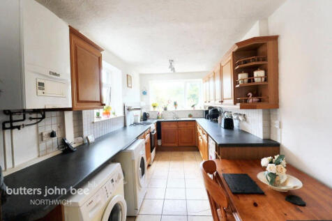 Manchester Road, Northwich 2 bed end of terrace house for sale