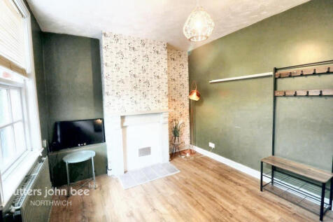 Navigation Road, Northwich 2 bed terraced house for sale