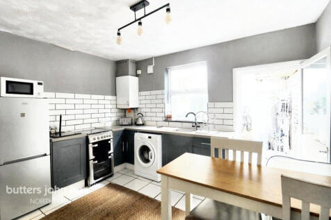 Navigation Road, Northwich 2 bed terraced house for sale