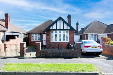 Welbury Avenue, Luton 3 bed bungalow for sale