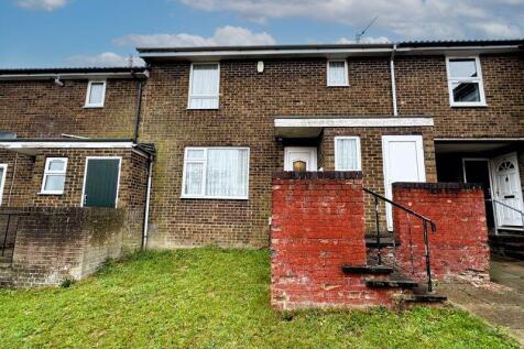 Wexham Close, Luton 3 bed terraced house for sale