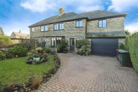 4 bedroom semi-detached house for sale