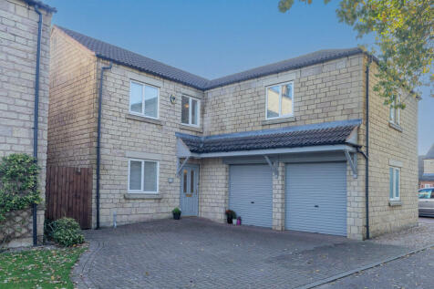 Broughton Astley LE9 5 bed detached house for sale