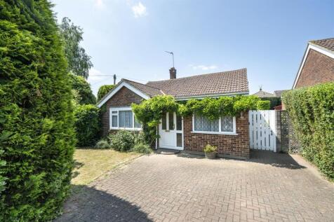 3 bedroom detached bungalow for sale