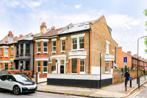 Chatsworth Road, London, E5 5 bed end of terrace house for sale