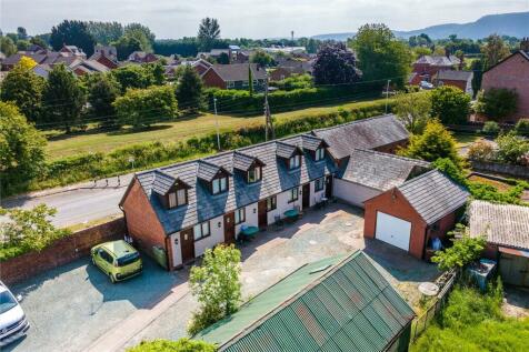 5 bedroom terraced house for sale