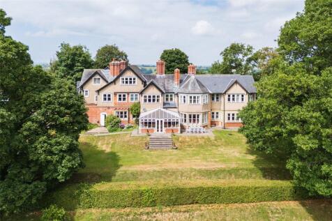 12 bedroom detached house for sale