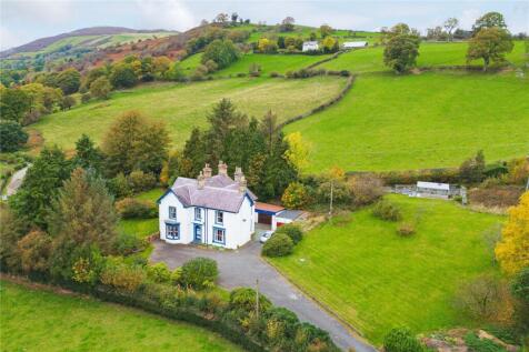 5 bedroom detached house for sale