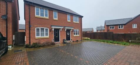 2 bedroom semi-detached house for sale