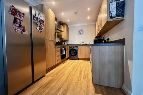 4 bedroom town house for sale