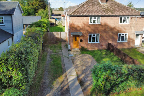 3 bedroom semi-detached house for sale