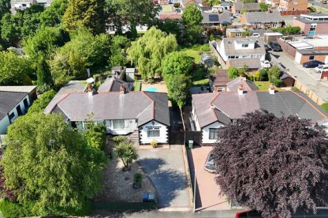 Rosemead Avenue, Pensby, Wirral 2 bed semi