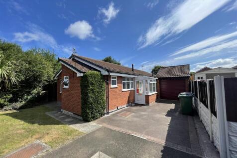 The Scythes, Greasby 2 bed detached bungalow for sale