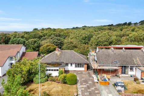 Dalesway, Heswall, Wirral 2 bed detached bungalow for sale