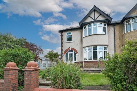 4 bedroom semi-detached house for sale
