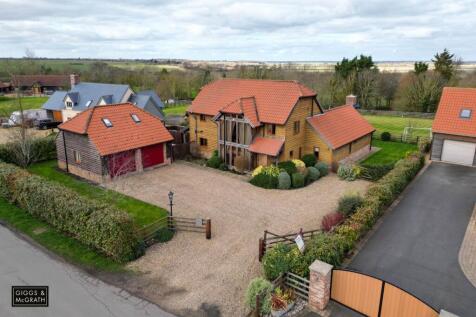 5 bedroom detached house for sale