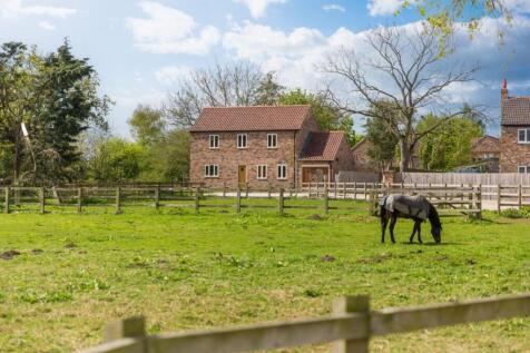 Foss Bank Farm, Strensall Road, Earswick 4 bed detached house for sale