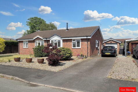 2 bedroom semi-detached bungalow for sale