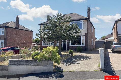 2 bedroom semi-detached house for sale