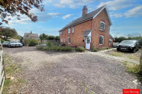 4 bedroom farm house for sale