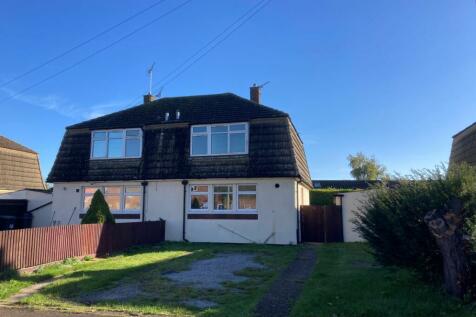 2 bedroom semi-detached house for sale