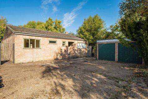 5 bedroom bungalow for sale