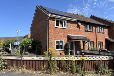 2 bedroom end of terrace house for sale