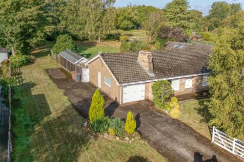 2 bedroom detached bungalow for sale