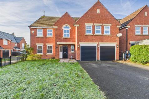 5 bedroom detached house for sale