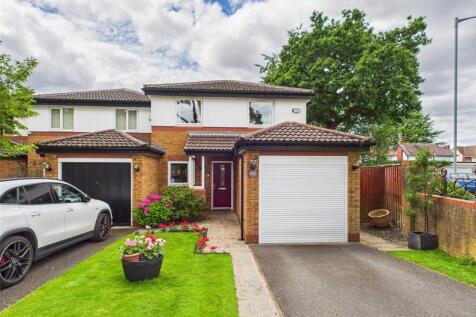 4 bedroom semi-detached house for sale