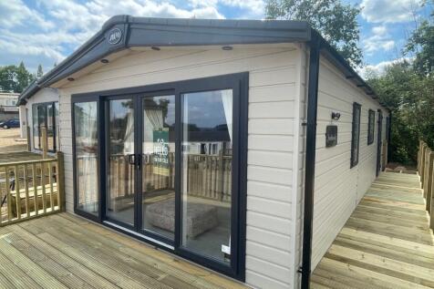 Tedburn St Mary Exeter 2 bed lodge for sale