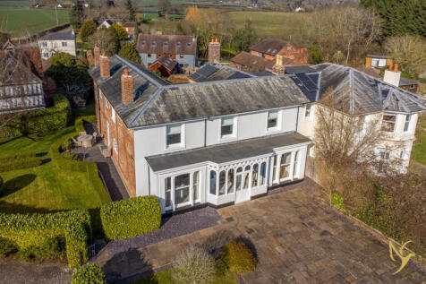 Worcester WR3 4 bed country house for sale