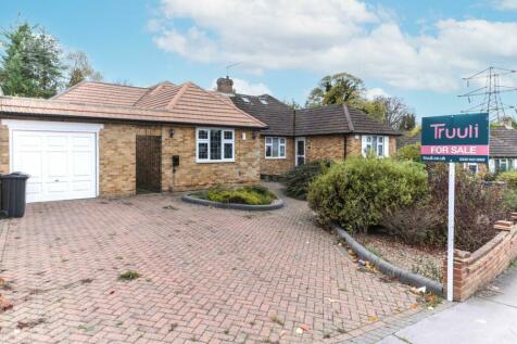 4 bedroom semi-detached bungalow for sale