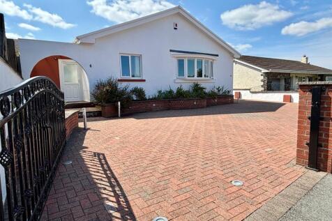 Priory Lodge Close, Milford Haven... 3 bed bungalow for sale