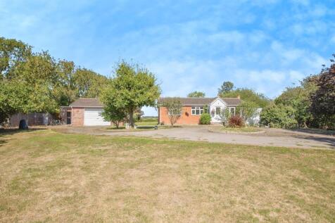 3 bedroom detached bungalow for sale
