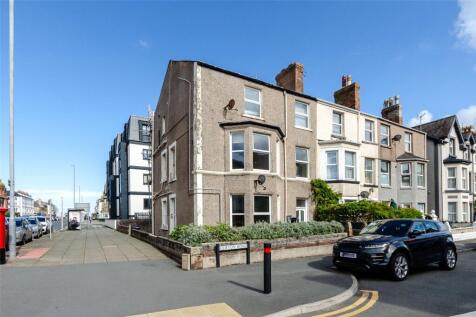 Clifton Road, Llandudno, Conwy, LL30 2 bed apartment for sale