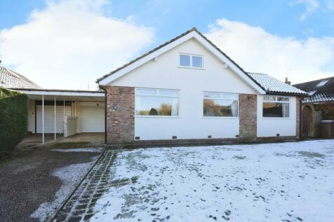 4 bedroom detached bungalow for sale