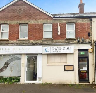 Terraced house for sale