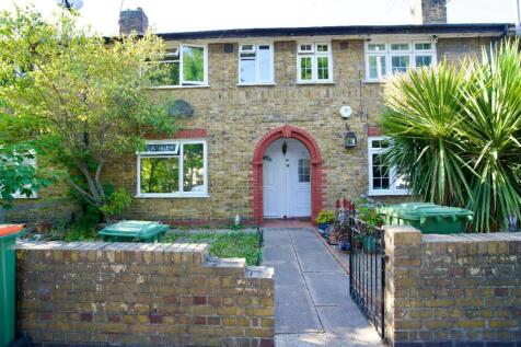 Churchill Road, Custom House, E16 2 bed terraced house for sale