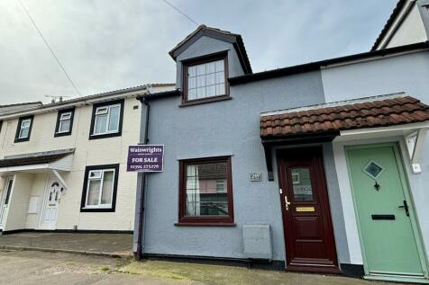 2 bedroom end of terrace house for sale