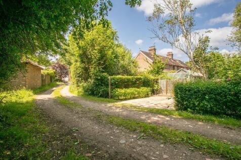 Detached house for sale