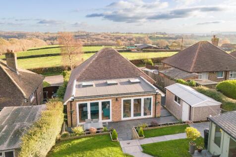 2 bedroom detached house for sale