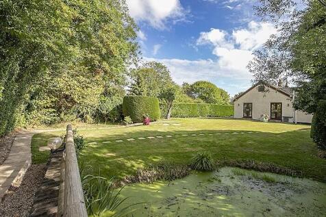 Epping Long Green, Epping Green, CM16 4 bed bungalow for sale