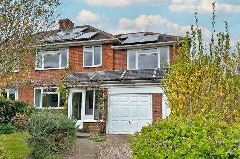 School Road, Wombourne, WV5 4 bed semi